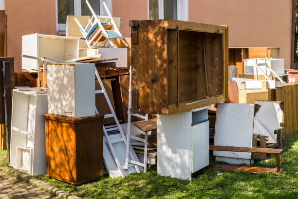 Best Garage Cleanout  in Fallsburg, NY